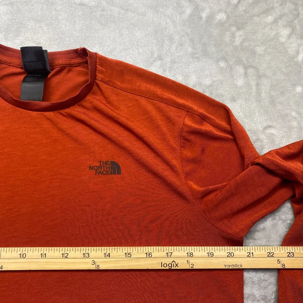 The North Face Mens VaporWick Long Sleeve Shirt Burnt Orange Rust Medium‎ M
